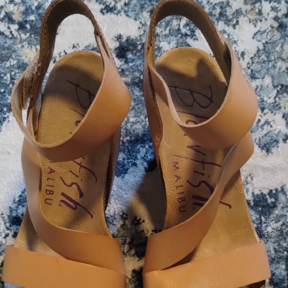Blowfish Women's Beige Sandals